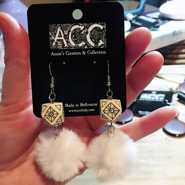 Earing-fluffy